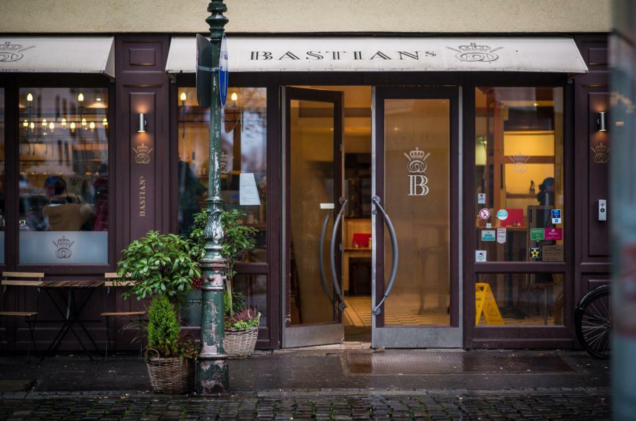 Altstadt Apartment Charly Düsseldorf Exterior foto